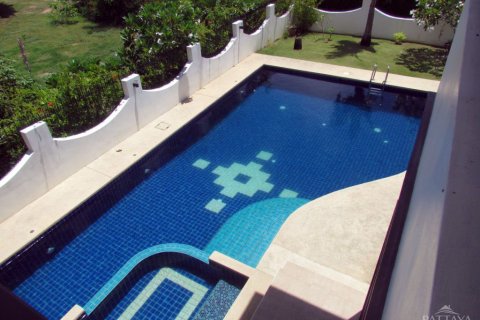 Casa de 5 dormitorios en Jomtien Beach, Pattaya, Tailandia № 19959 - foto 30