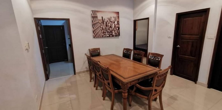 Casa de 3 dormitorios en Pattaya, Tailandia № 22355