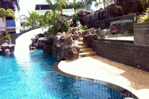 Condominio de 2 dormitorios en Pattaya, Tailandia № 19848 - foto 2