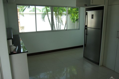 Casa de 3 dormitorios en Pattaya, Tailandia № 23256 - foto 9