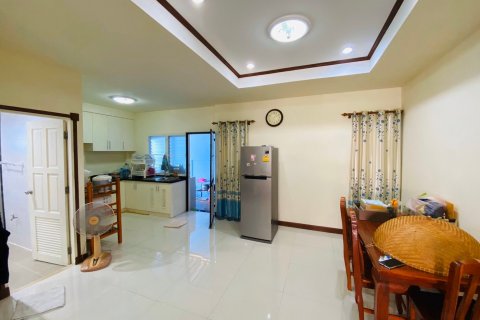 Casa de 3 dormitorios en Pattaya, Tailandia № 22363 - foto 11