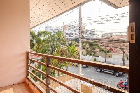 Casa de 4 dormitorios en Pattaya, Tailandia № 22216 - foto 5