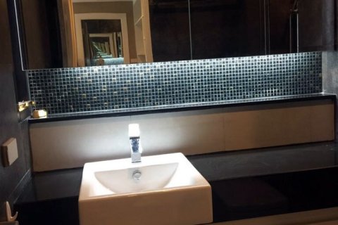 Condominio de 2 dormitorios en Pattaya, Tailandia № 20832 - foto 12