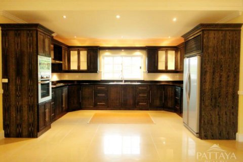 Casa de 3 dormitorios en Pattaya, Tailandia № 23483 - foto 12