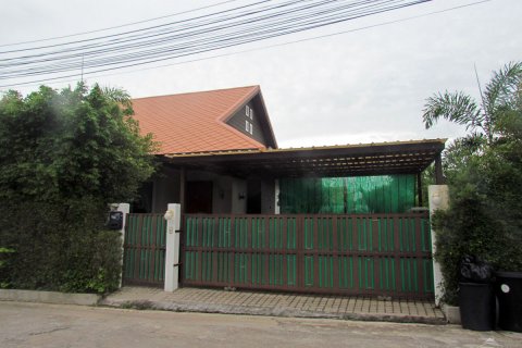 Casa de 4 dormitorios en Pattaya, Tailandia № 20800