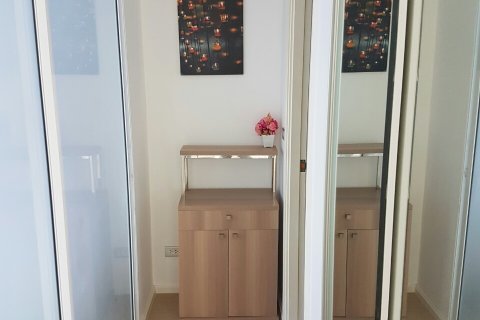 Condominio de 2 dormitorios en Jomtien Beach, Pattaya, Tailandia № 20934 - foto 8