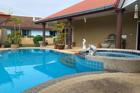 Casa de 3 dormitorios en Pattaya, Tailandia № 22199 - foto 30