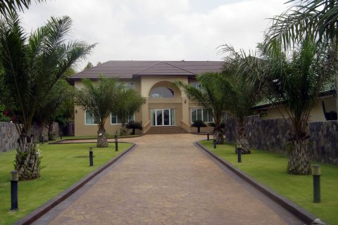 Casa de 4 dormitorios en Pattaya, Tailandia № 23283