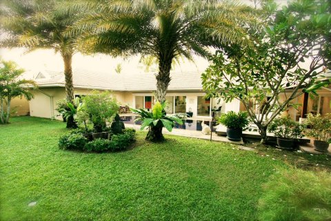 Casa de 3 dormitorios en Pattaya, Tailandia № 22515 - foto 13