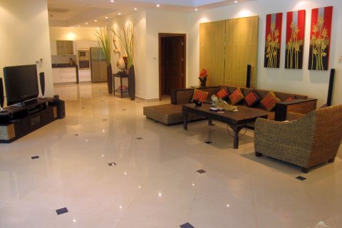 Casa de 3 dormitorios en Jomtien Beach, Pattaya, Tailandia № 22937 - foto 4