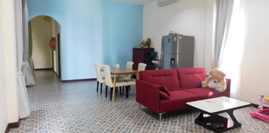 Casa de 3 dormitorios en Pattaya, Tailandia № 21237