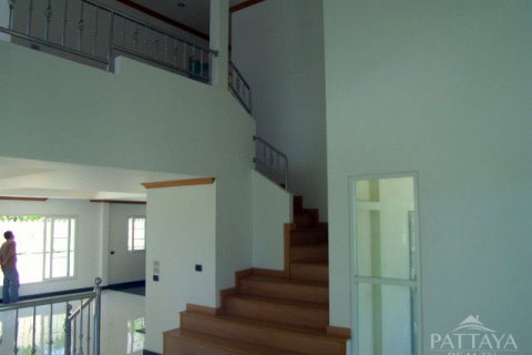 Casa de 3 dormitorios en Pattaya, Tailandia № 23738 - foto 10
