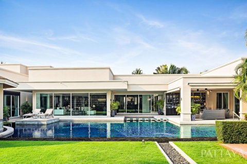 Casa de 8 dormitorios en Pattaya, Tailandia № 21529 - foto 2