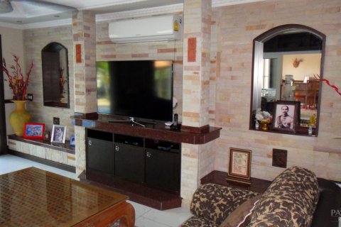 Casa de 3 dormitorios en Pattaya, Tailandia № 19961 - foto 4
