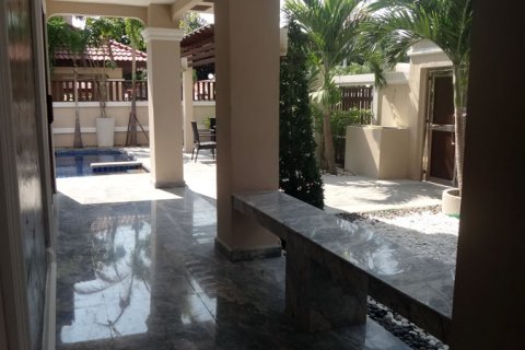 Casa de 3 dormitorios en Pattaya, Tailandia № 23324 - foto 4