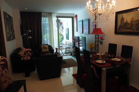 Condominio de 2 dormitorios en Pattaya, Tailandia № 20311 - foto 2