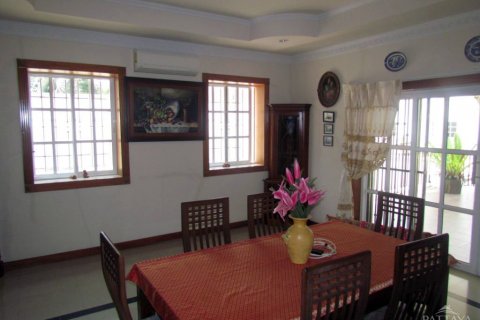 Casa de 9 dormitorios en Pattaya, Tailandia № 19933 - foto 3