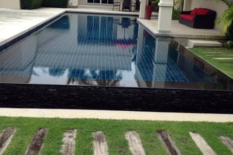 Casa de 3 dormitorios en Pattaya, Tailandia № 24102 - foto 3