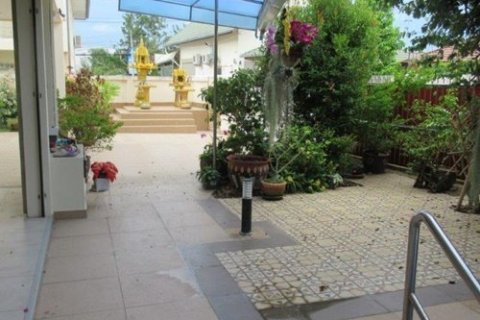 Casa de 4 dormitorios en Pattaya, Tailandia № 21614 - foto 23