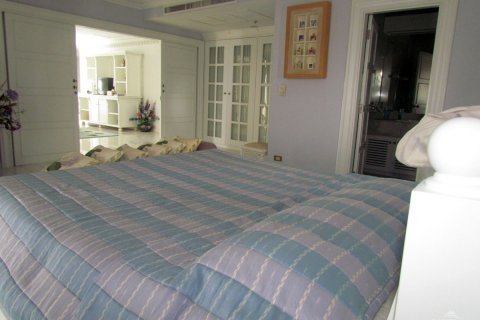 Condominio de 6 dormitorios en Pattaya, Tailandia № 20203 - foto 24