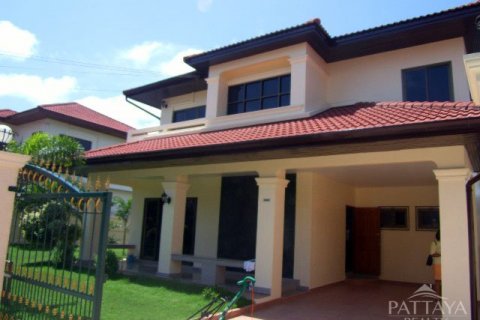 Casa de 3 dormitorios en Pattaya, Tailandia № 23990 - foto 8
