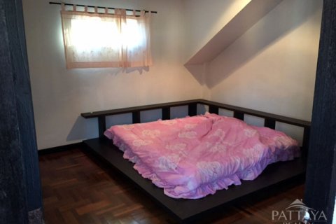 Casa de 4 dormitorios en Jomtien Beach, Pattaya, Tailandia № 20143 - foto 26