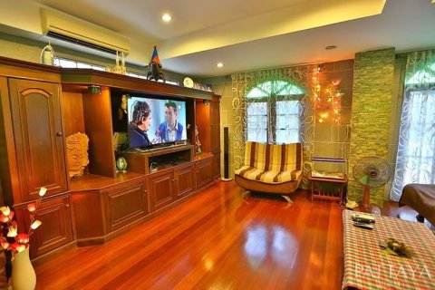 Casa de 4 dormitorios en Pattaya, Tailandia № 21374 - foto 13