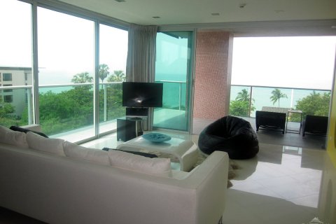 Condominio de 2 dormitorios en Pattaya, Tailandia № 23132 - foto 15