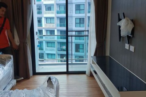 Condominio de 2 dormitorios en Jomtien Beach, Pattaya, Tailandia № 21190 - foto 5