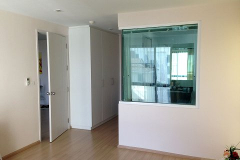 Condominio de 2 dormitorios en Pattaya, Tailandia № 19808 - foto 2