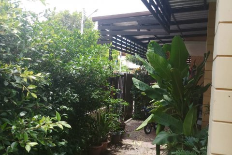 Casa de 3 dormitorios en Pattaya, Tailandia № 22184 - foto 16