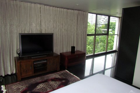 Casa de 4 dormitorios en Jomtien Beach, Pattaya, Tailandia № 23468 - foto 20