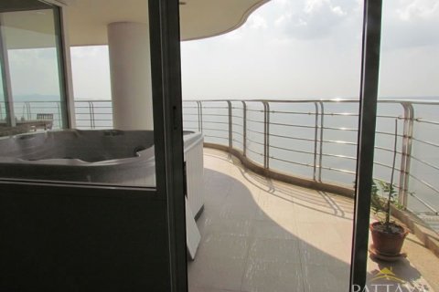 Condominio de 3 dormitorios en Pattaya, Tailandia № 21240 - foto 26