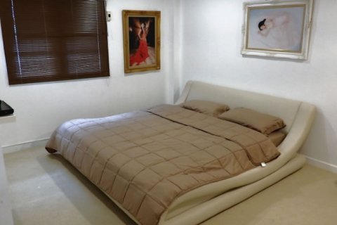 Casa de 3 dormitorios en Pattaya, Tailandia № 21426 - foto 10