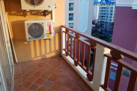 Condominio de 2 dormitorios en Jomtien Beach, Pattaya, Tailandia № 22151 - foto 27