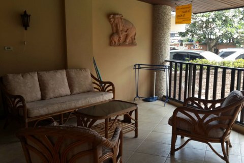 Condominio de 2 dormitorios en Jomtien Beach, Pattaya, Tailandia № 24238 - foto 4