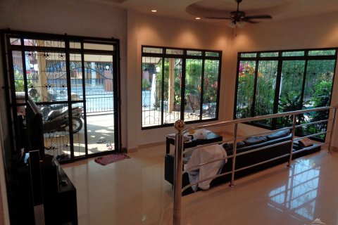 Casa de 4 dormitorios en Jomtien Beach, Pattaya, Tailandia № 20143 - foto 7
