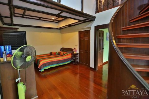 Casa de 4 dormitorios en Pattaya, Tailandia № 21374 - foto 21
