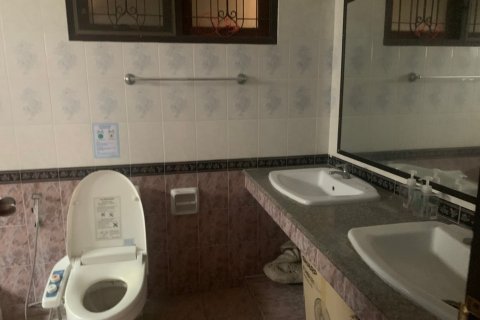 Casa de 3 dormitorios en Pattaya, Tailandia № 22445 - foto 15
