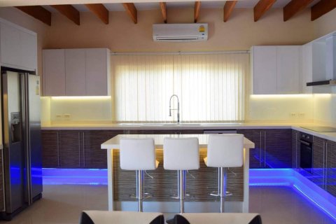 Casa de 3 dormitorios en Pattaya, Tailandia № 22517 - foto 7