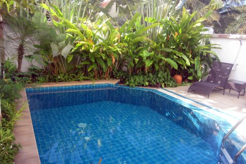 Casa de 4 dormitorios en Pattaya, Tailandia № 22599 - foto 8