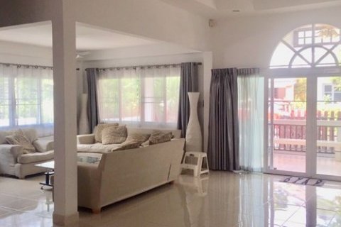 Casa de 3 dormitorios en Pattaya, Tailandia № 20937 - foto 5