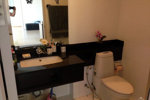 Condominio de 2 dormitorios en Pattaya, Tailandia № 19808 - foto 11