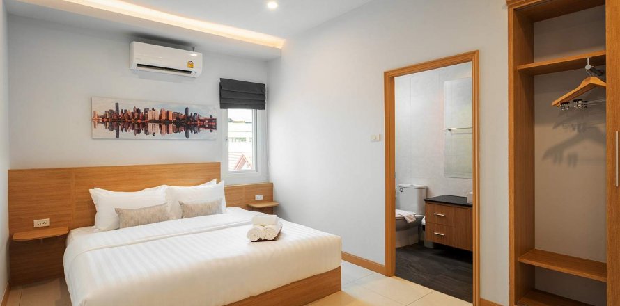 Casa de 5 dormitorios en Pattaya, Tailandia № 22501