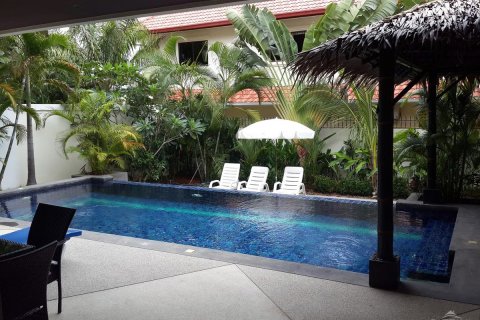 Casa de 4 dormitorios en Jomtien Beach, Pattaya, Tailandia № 24096 - foto 6