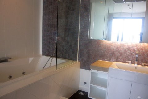 Condominio de 2 dormitorios en Pattaya, Tailandia № 23138 - foto 9