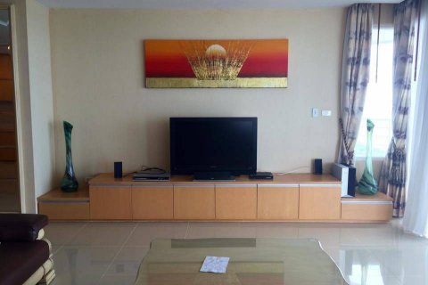 Condominio de 3 dormitorios en Jomtien Beach, Pattaya, Tailandia № 22231 - foto 2