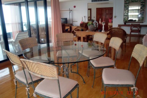 Condominio de 3 dormitorios en Pattaya, Tailandia № 24030 - foto 10