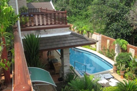 Casa de 4 dormitorios en Pattaya, Tailandia № 22891 - foto 24