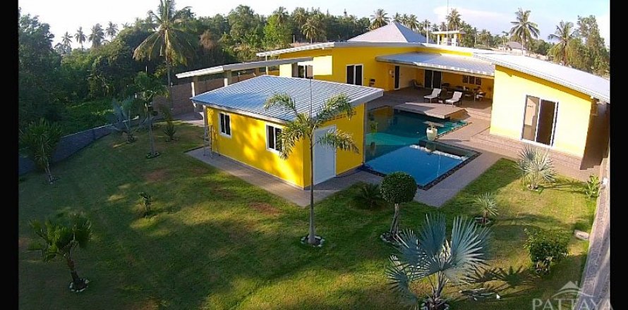 Casa de 4 dormitorios en Pattaya, Tailandia № 20160
